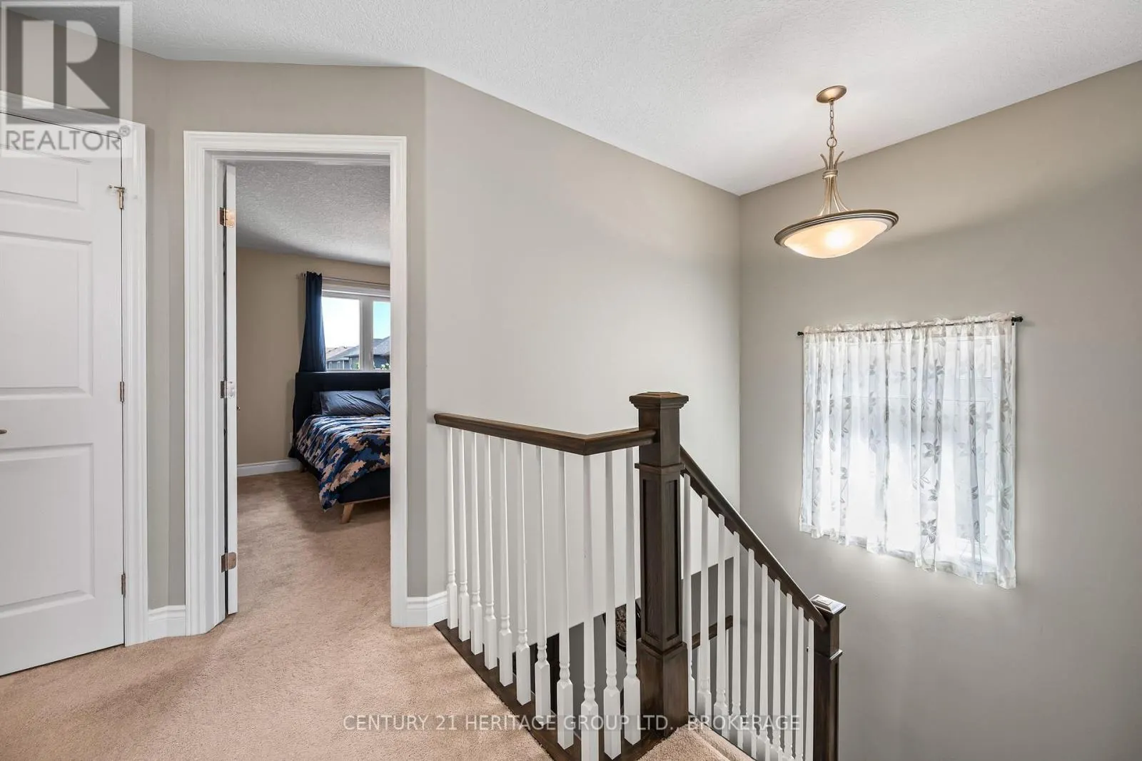1530 ALBANY DRIVE