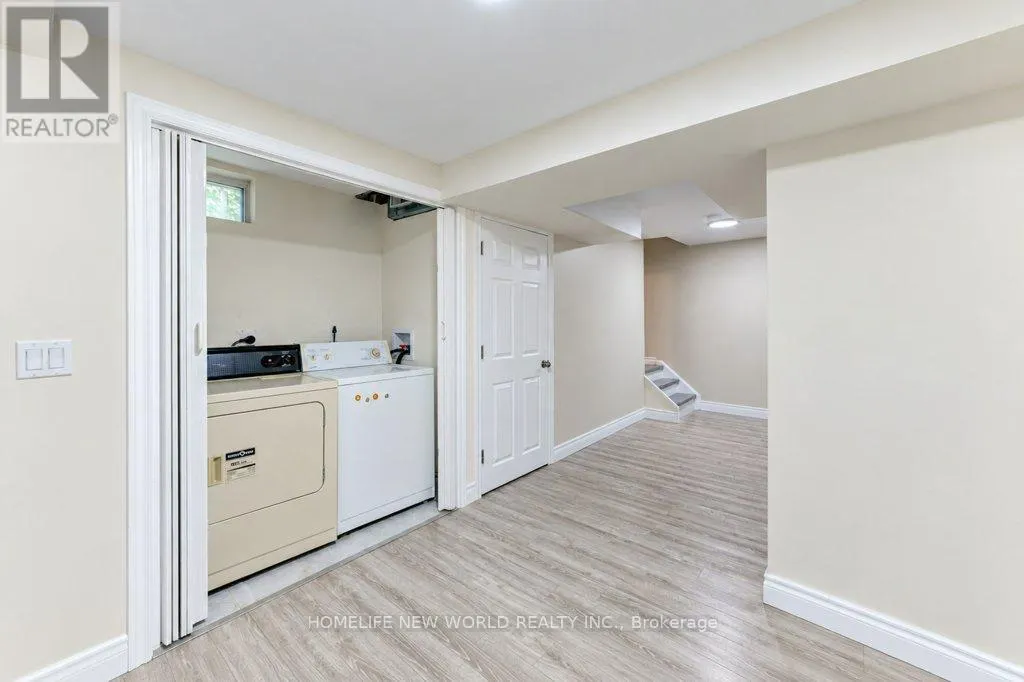 561 DANSBURY DRIVE