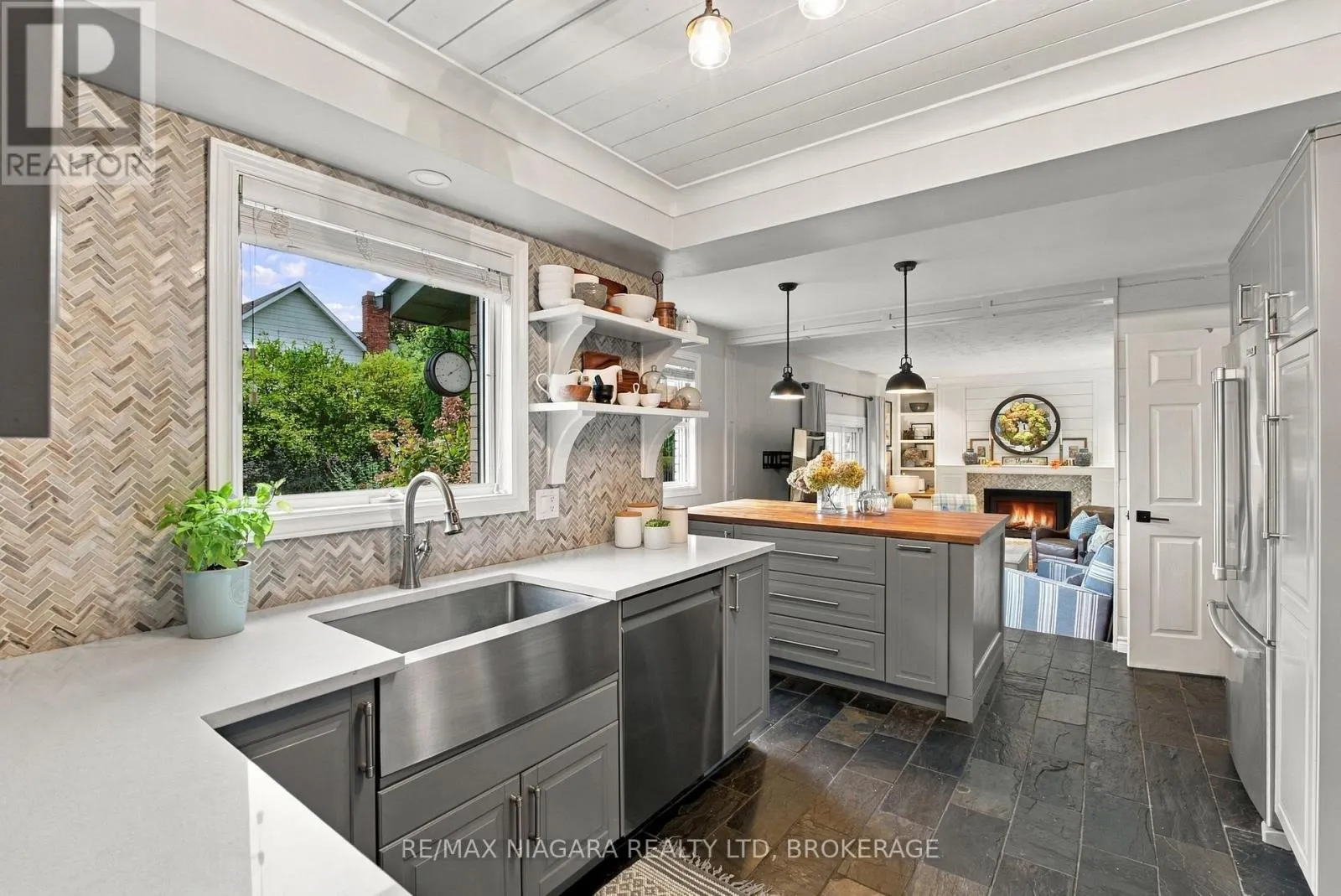 7 COLONEL BUTLER CRESCENT