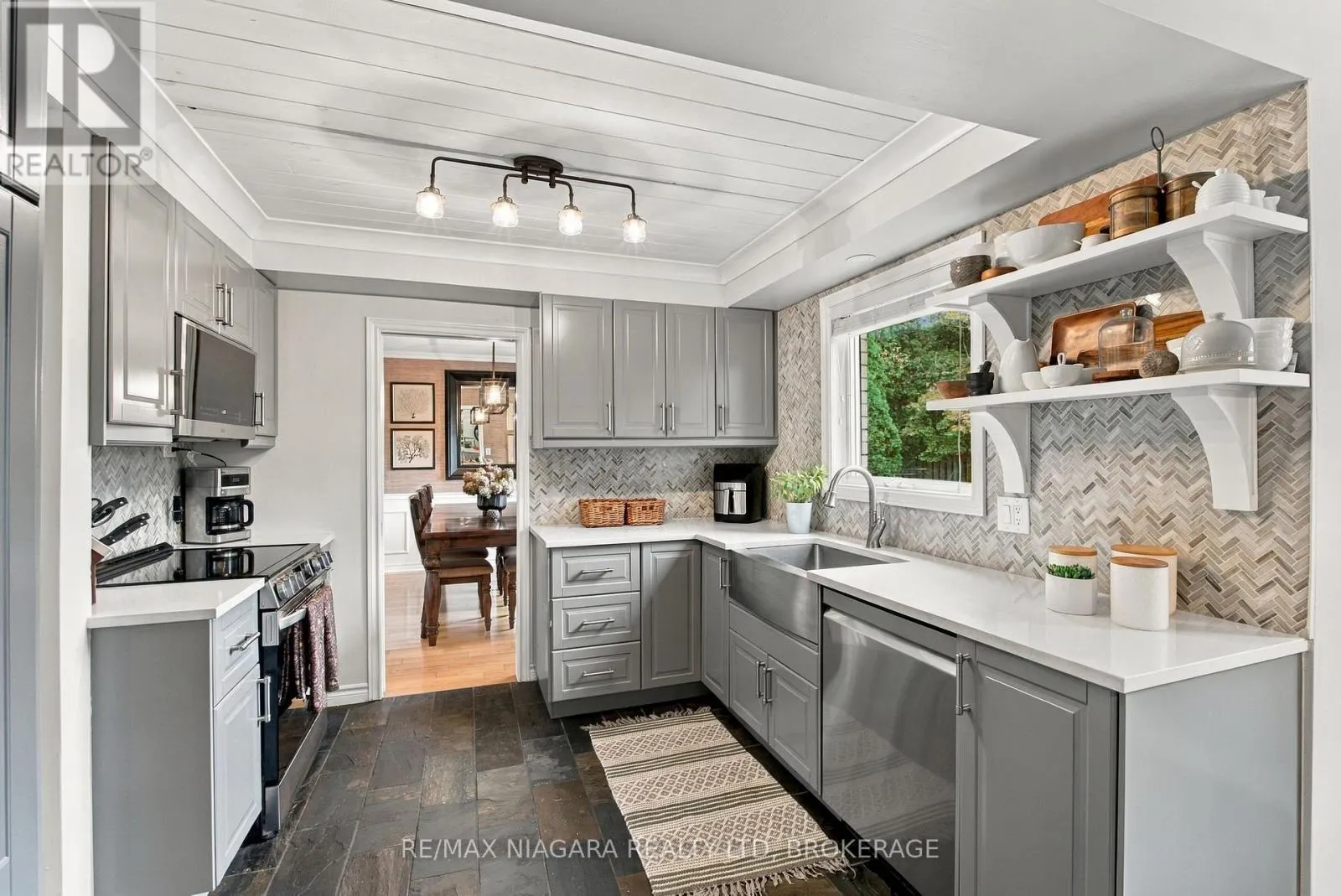 7 COLONEL BUTLER CRESCENT