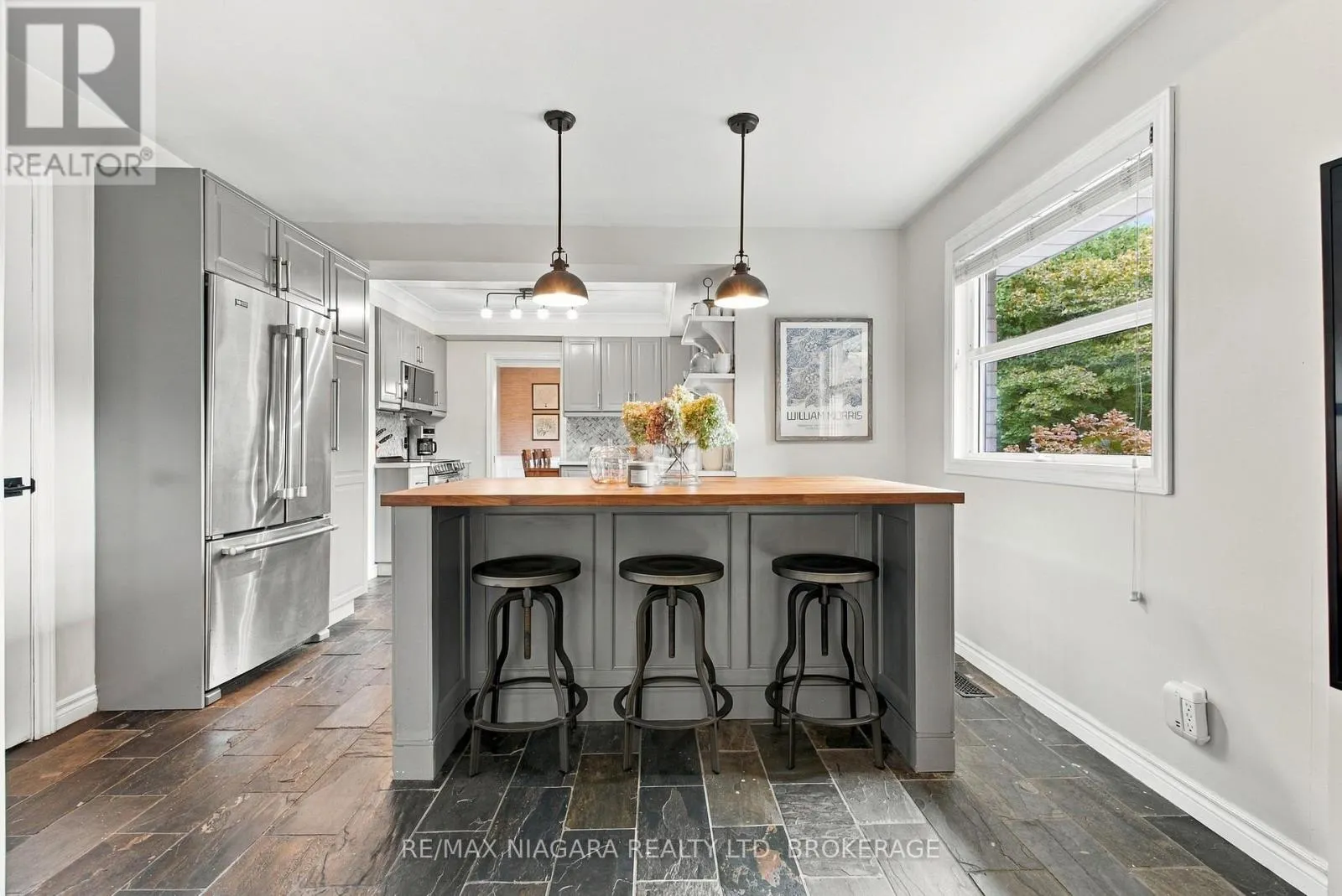 7 COLONEL BUTLER CRESCENT