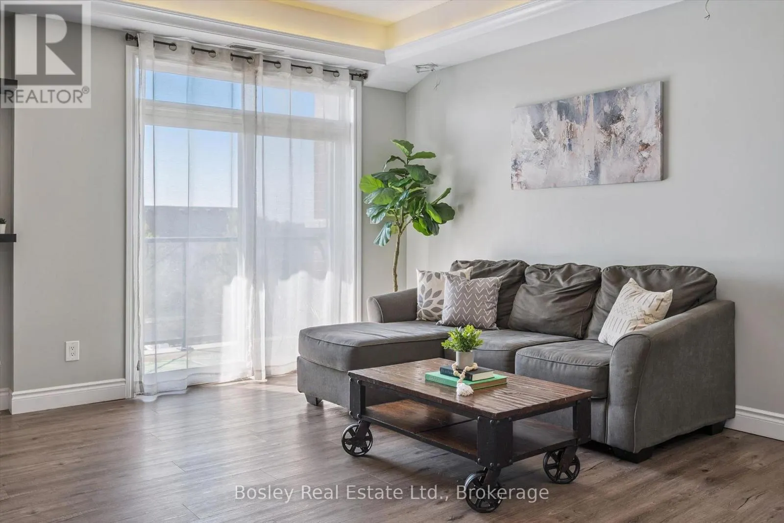 314 - 2 COLONIAL DRIVE #314