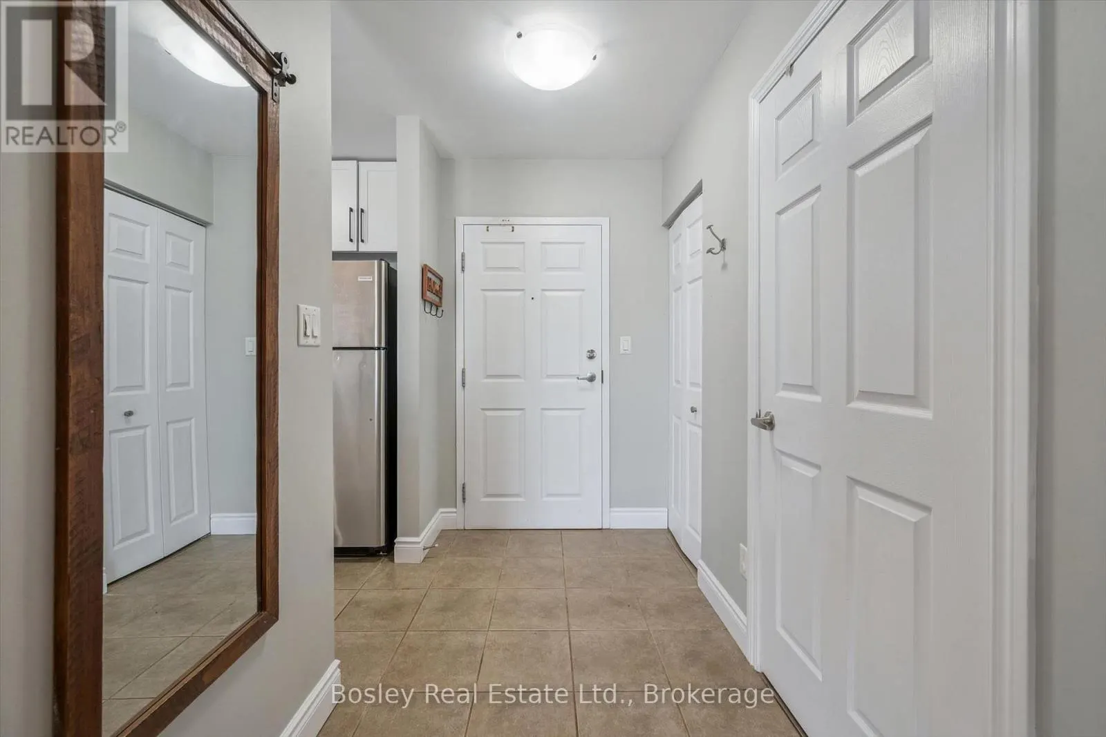 314 - 2 COLONIAL DRIVE #314