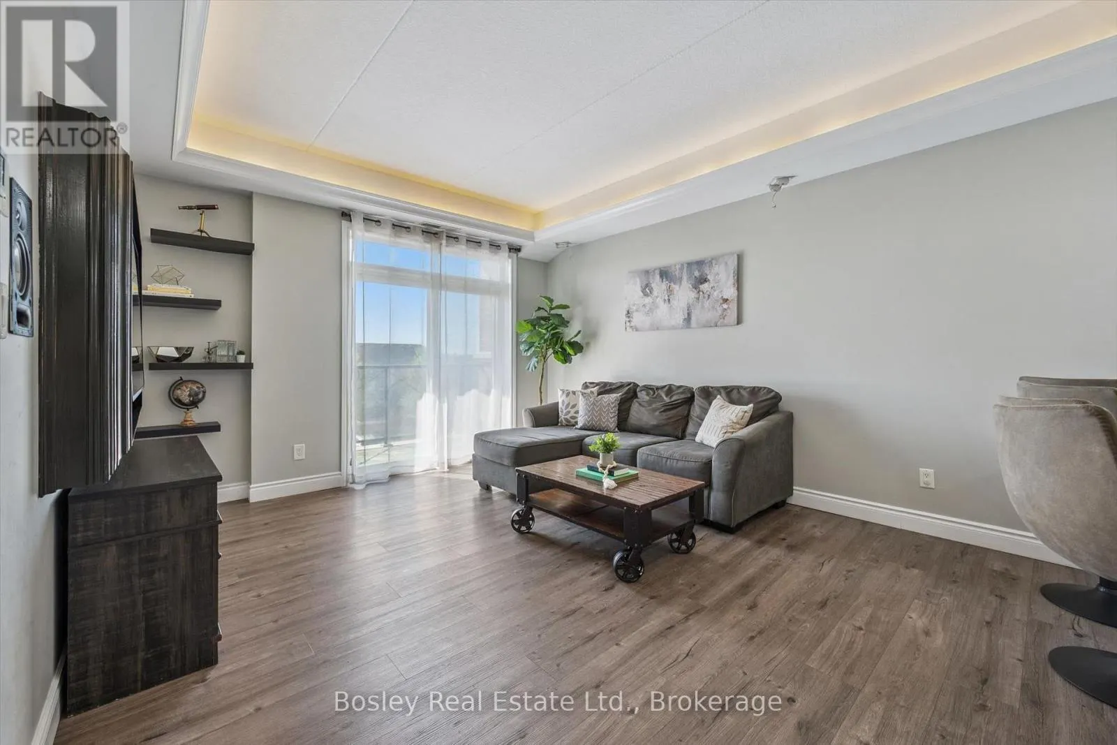 314 - 2 COLONIAL DRIVE #314