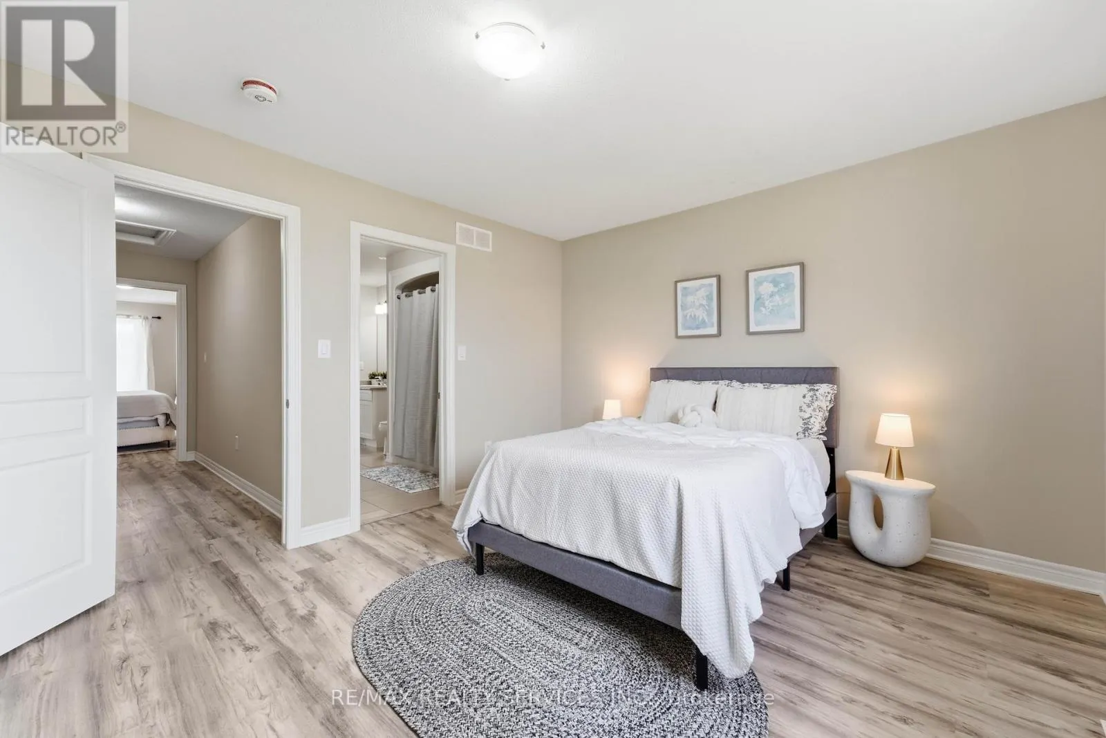 5 - 7768 ASCOT CIRCLE