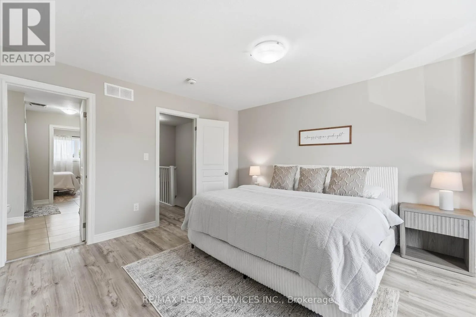 5 - 7768 ASCOT CIRCLE