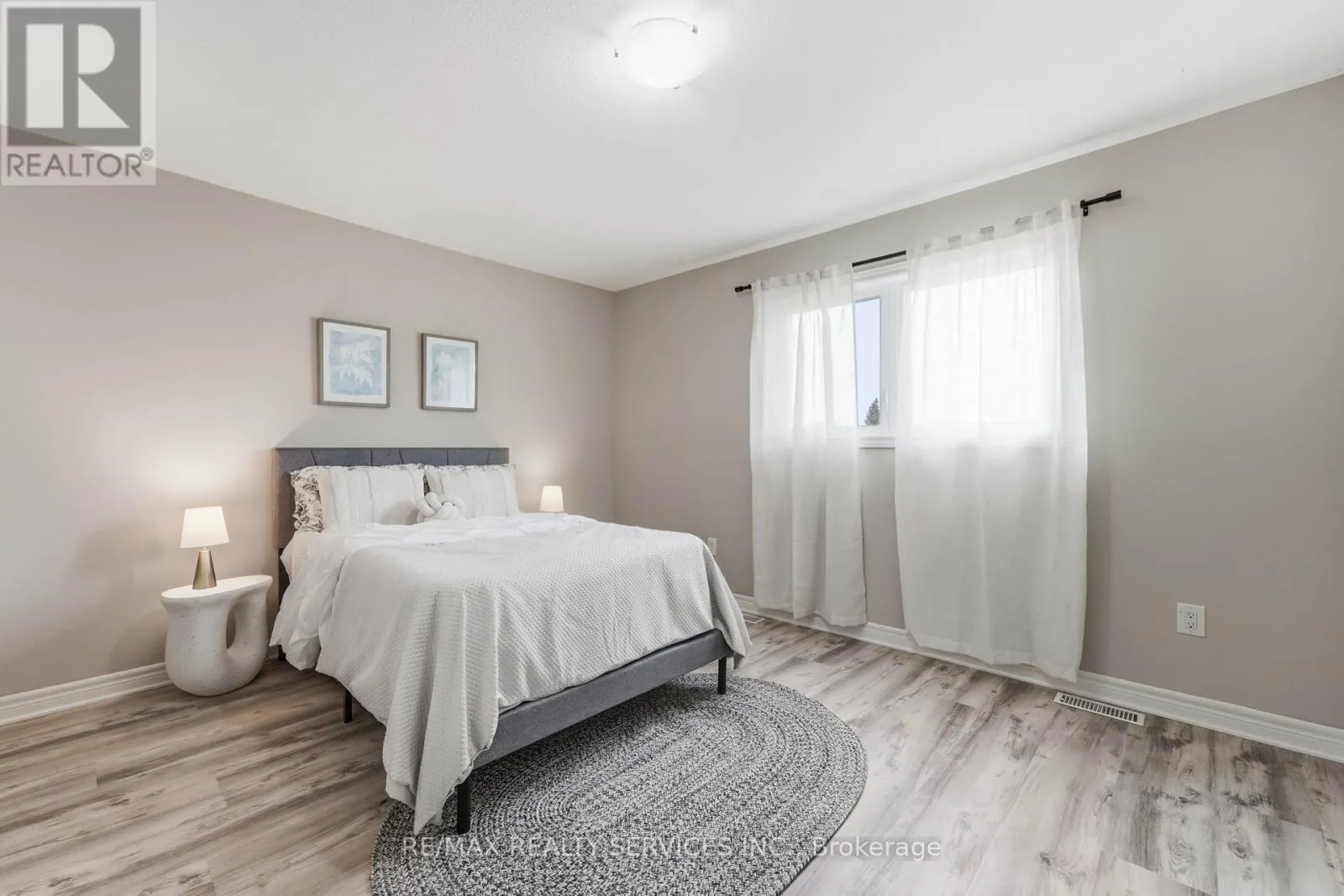 5 - 7768 ASCOT CIRCLE