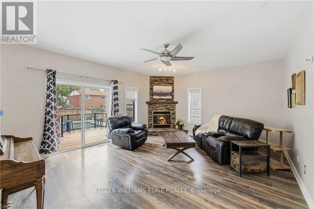 32 CLENCH AVENUE