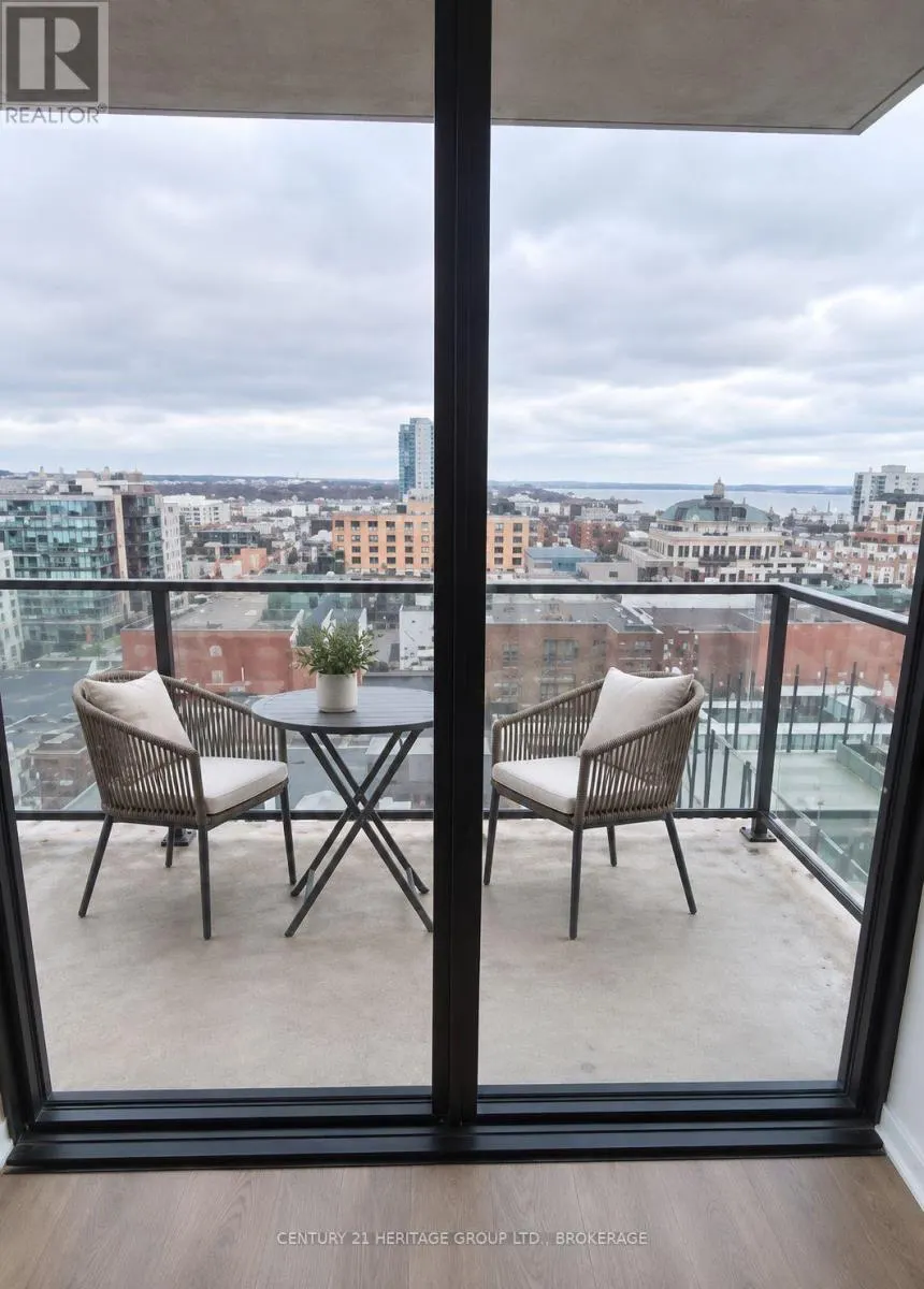 802 - 223 PRINCESS STREET #802
