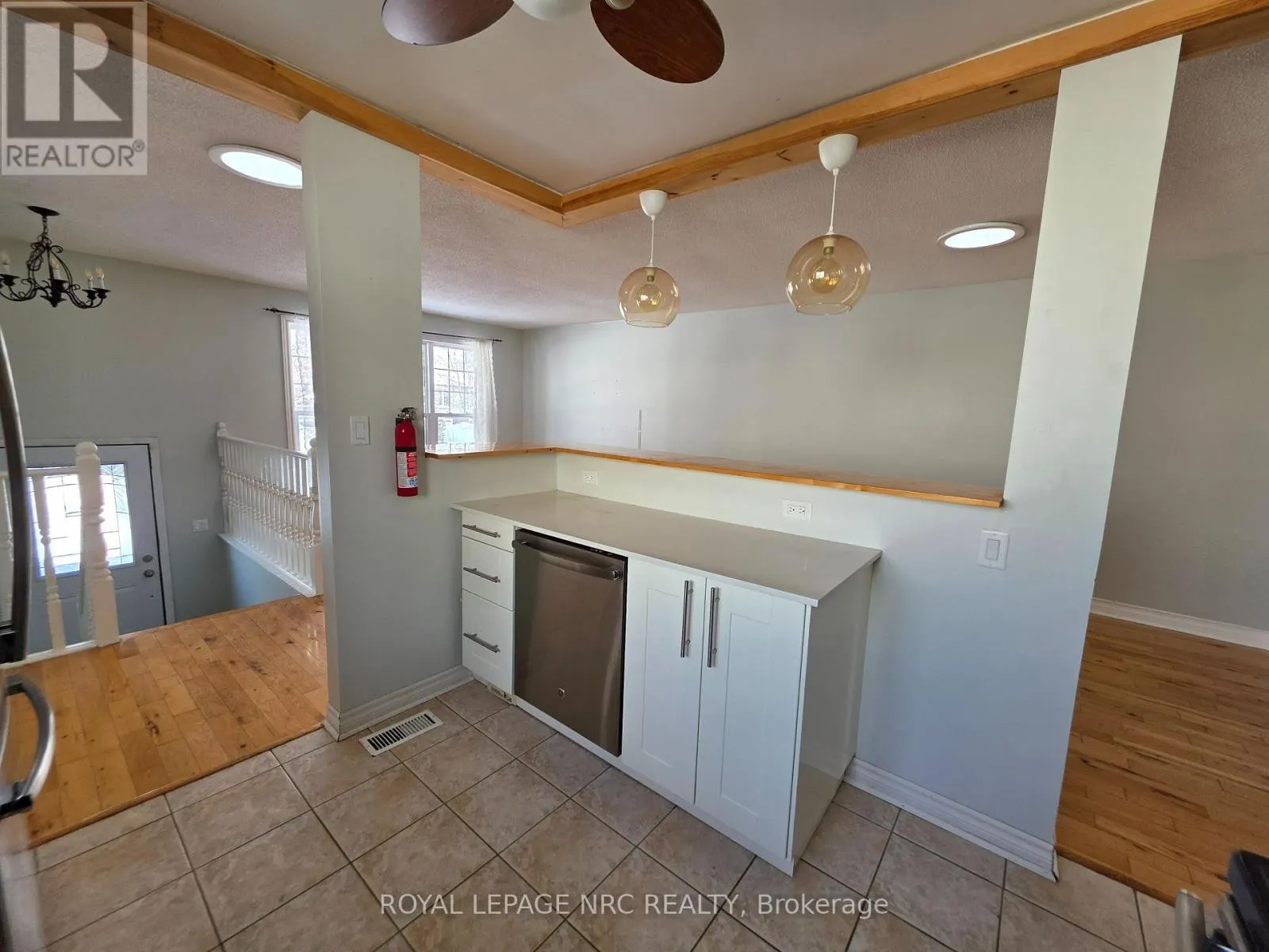 37 FOX TRAIL DRIVE
