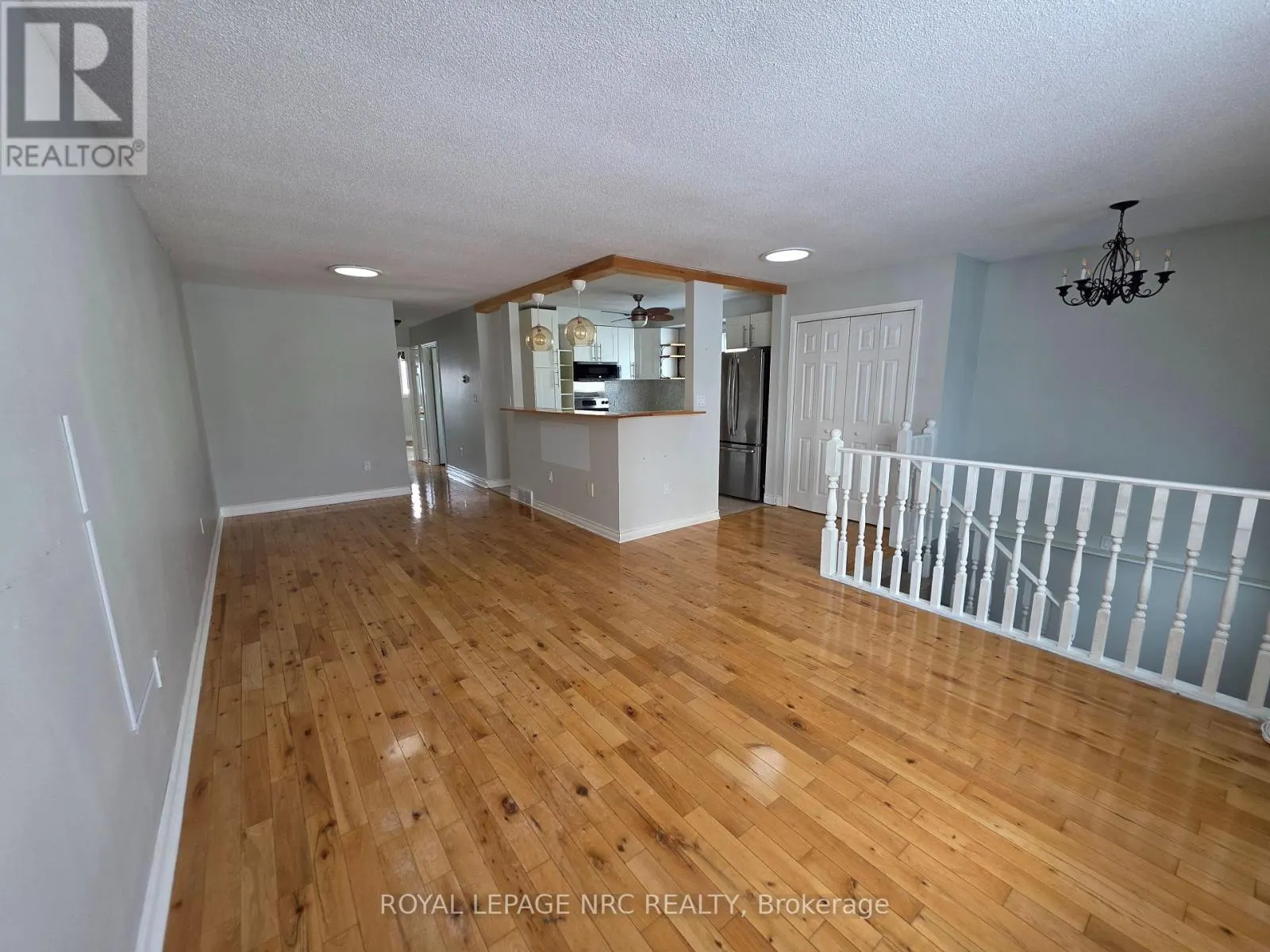 37 FOX TRAIL DRIVE