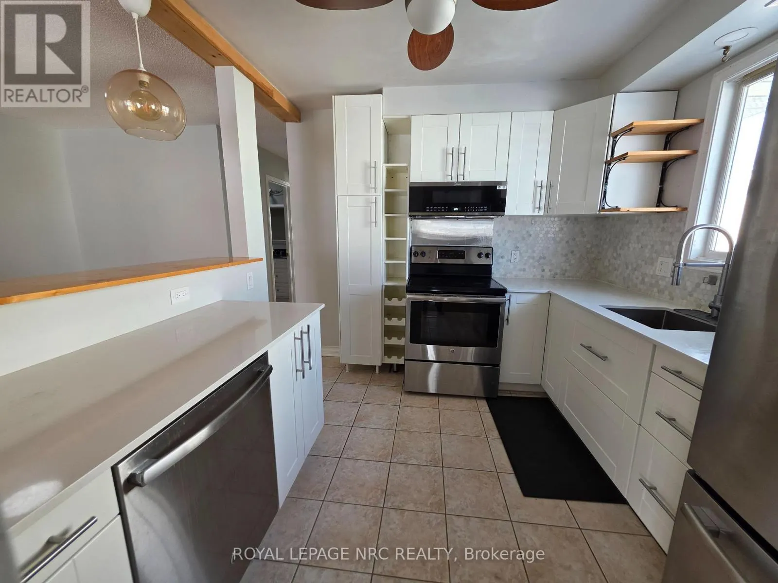 37 FOX TRAIL DRIVE