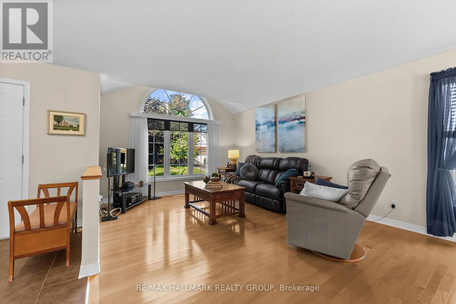 95 LLOYDALEX CRESCENT