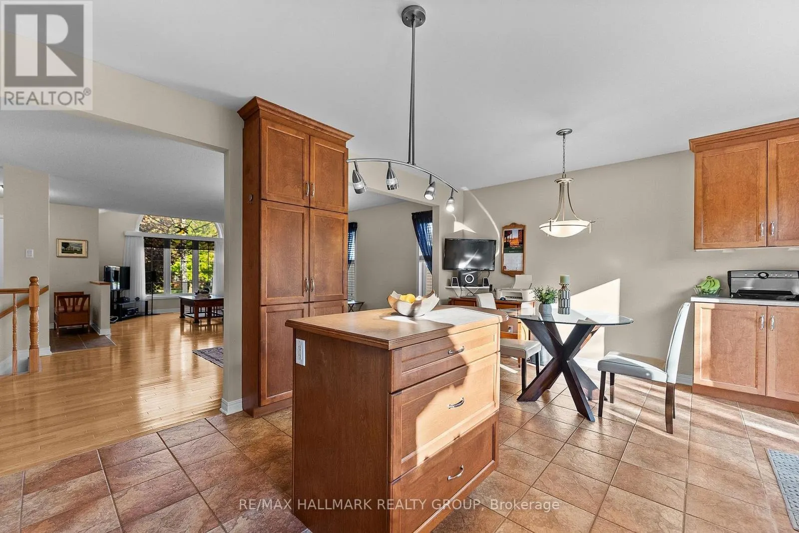 95 LLOYDALEX CRESCENT