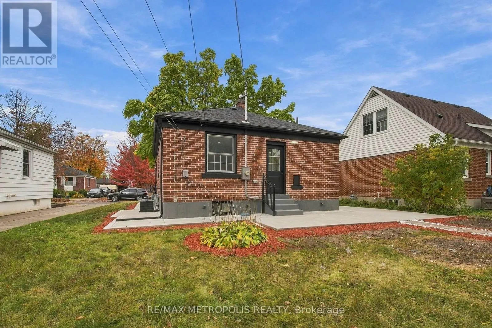 488 MCKELLAR STREET