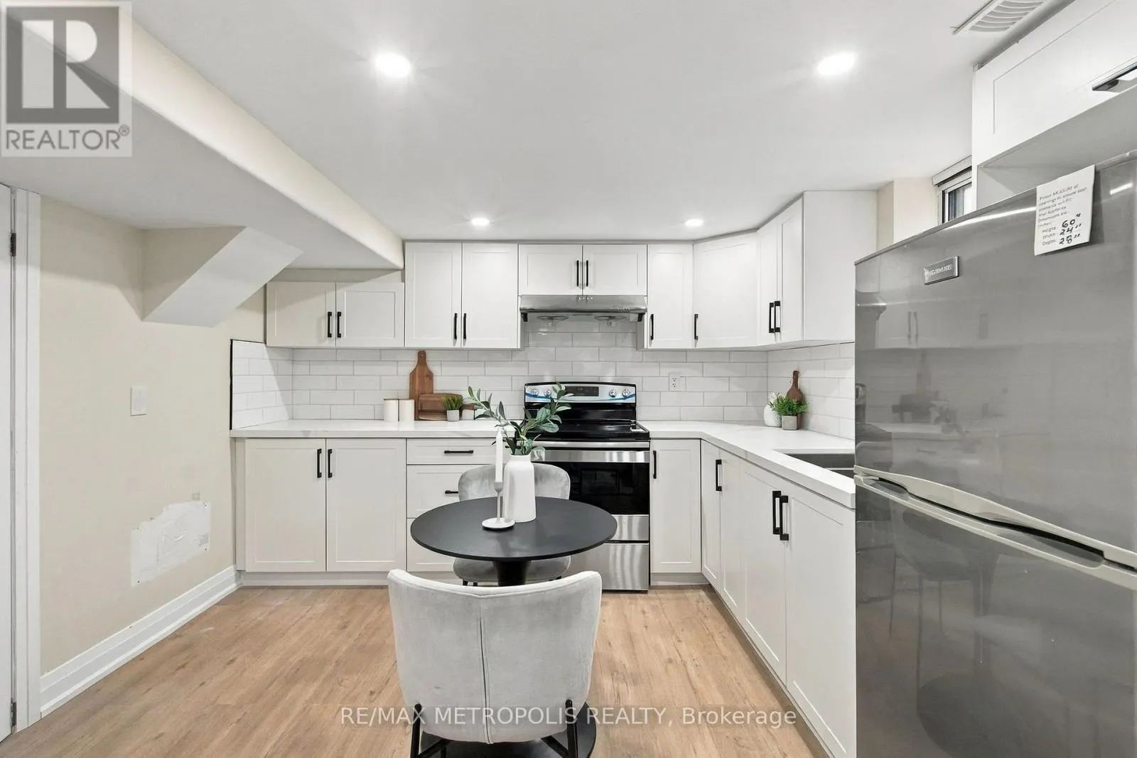 488 MCKELLAR STREET