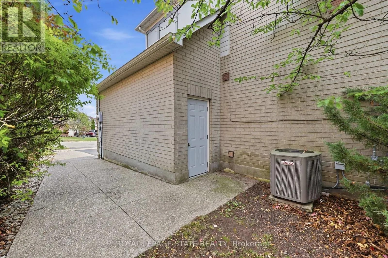 62 ANDERSON COURT