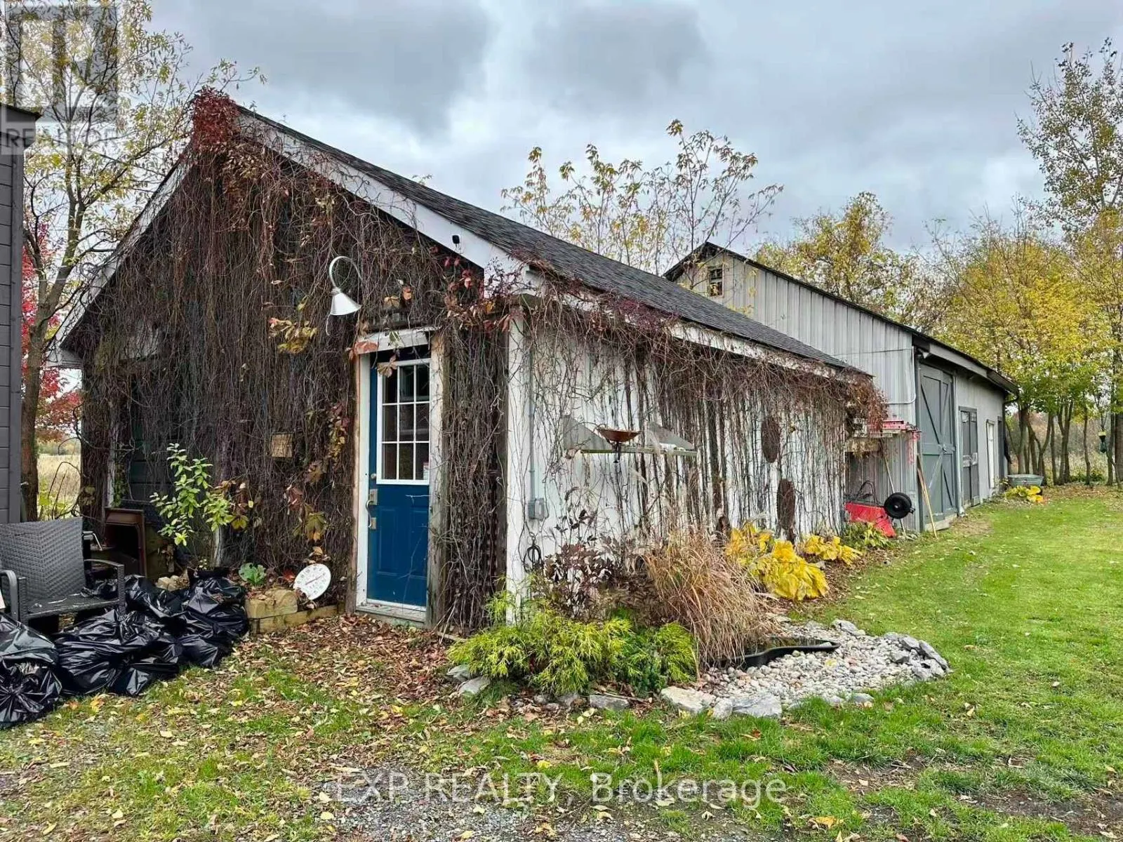 460 RIVER ROAD