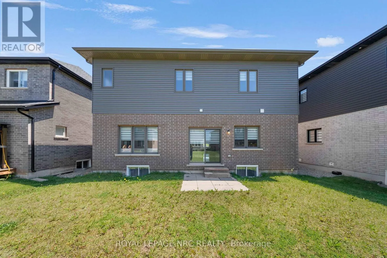 12 SWAN AVENUE