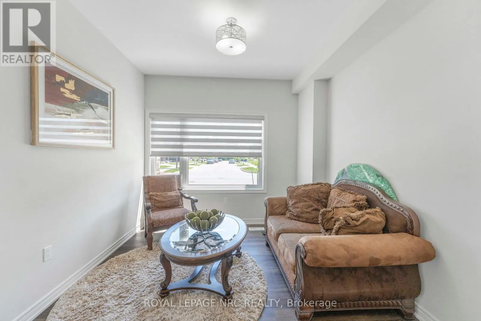 12 SWAN AVENUE