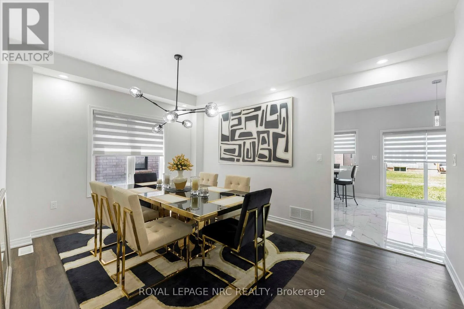 12 SWAN AVENUE