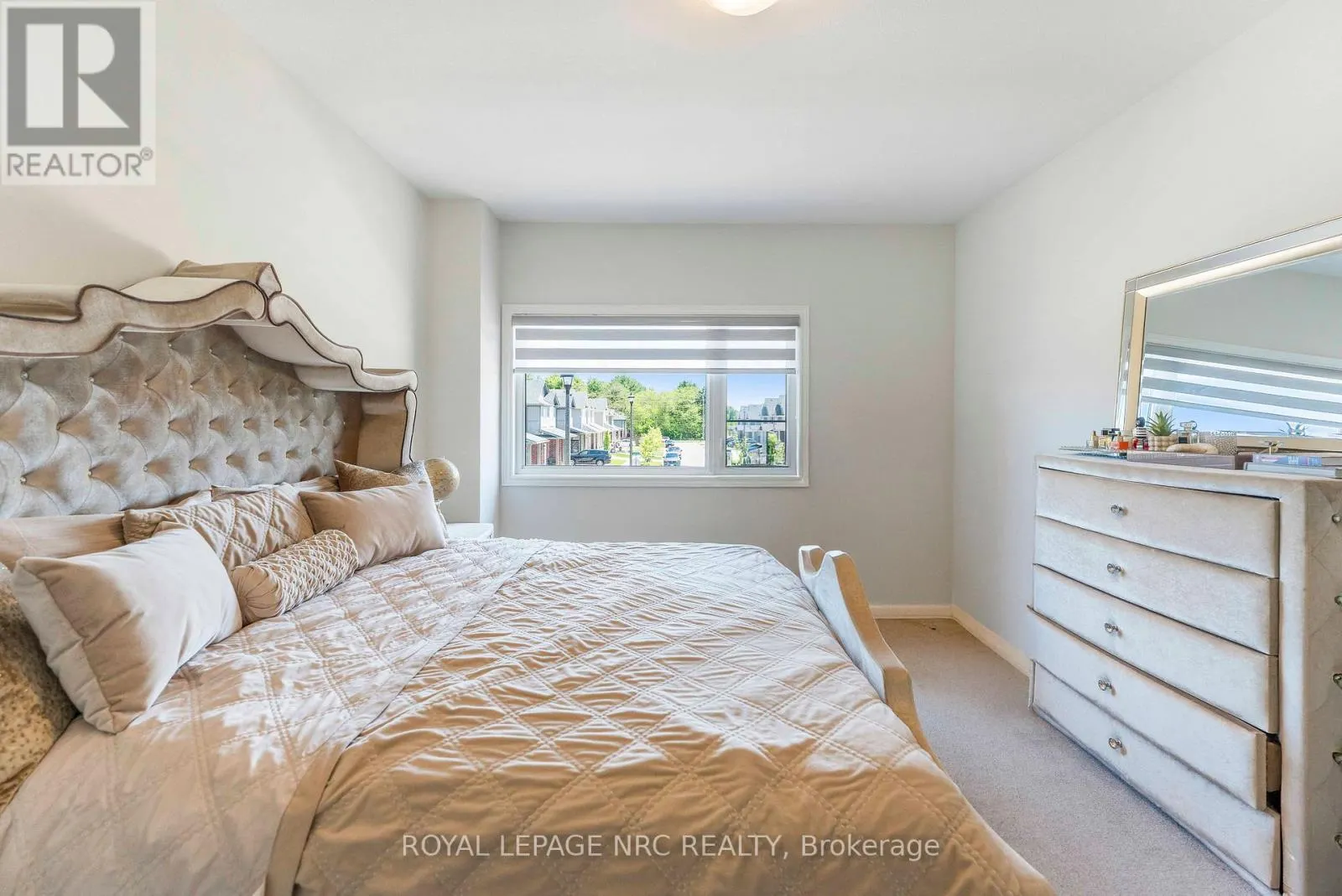 12 SWAN AVENUE