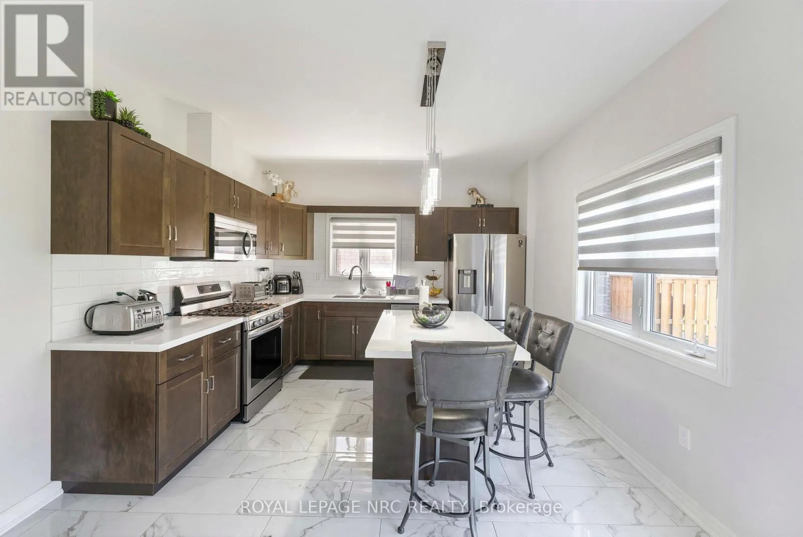 12 SWAN AVENUE