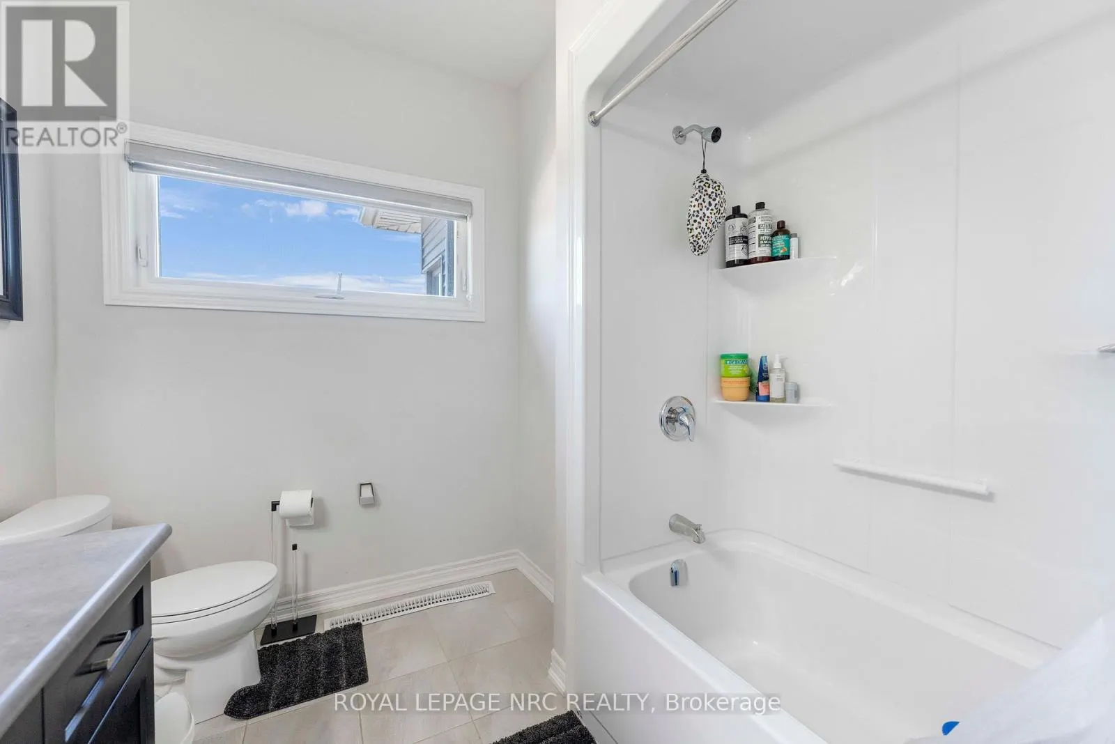 12 SWAN AVENUE
