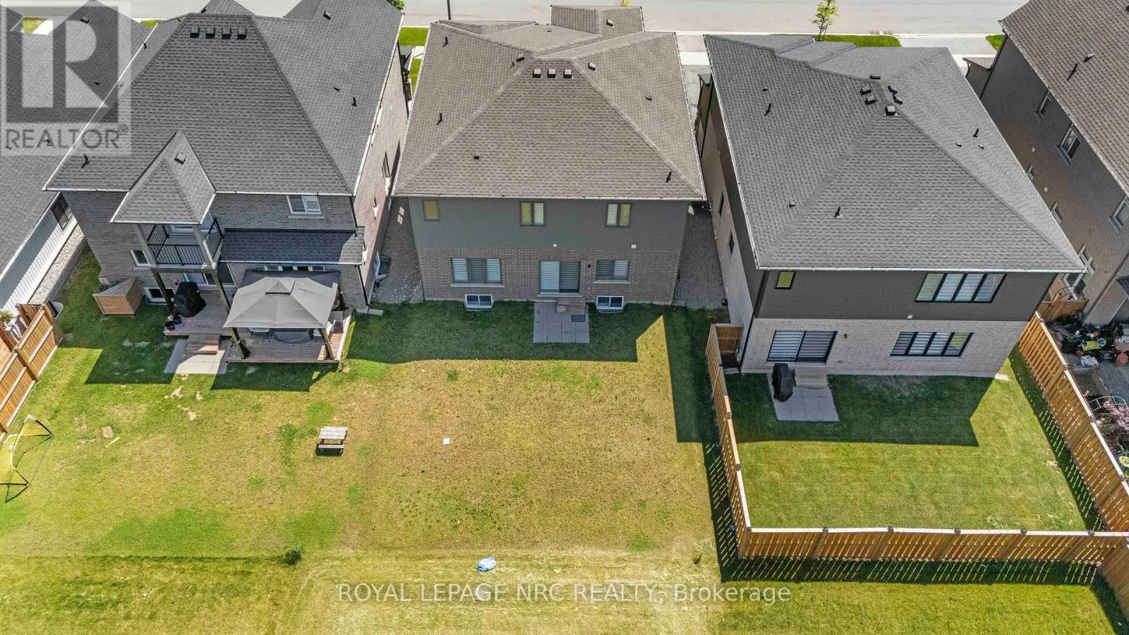 12 SWAN AVENUE