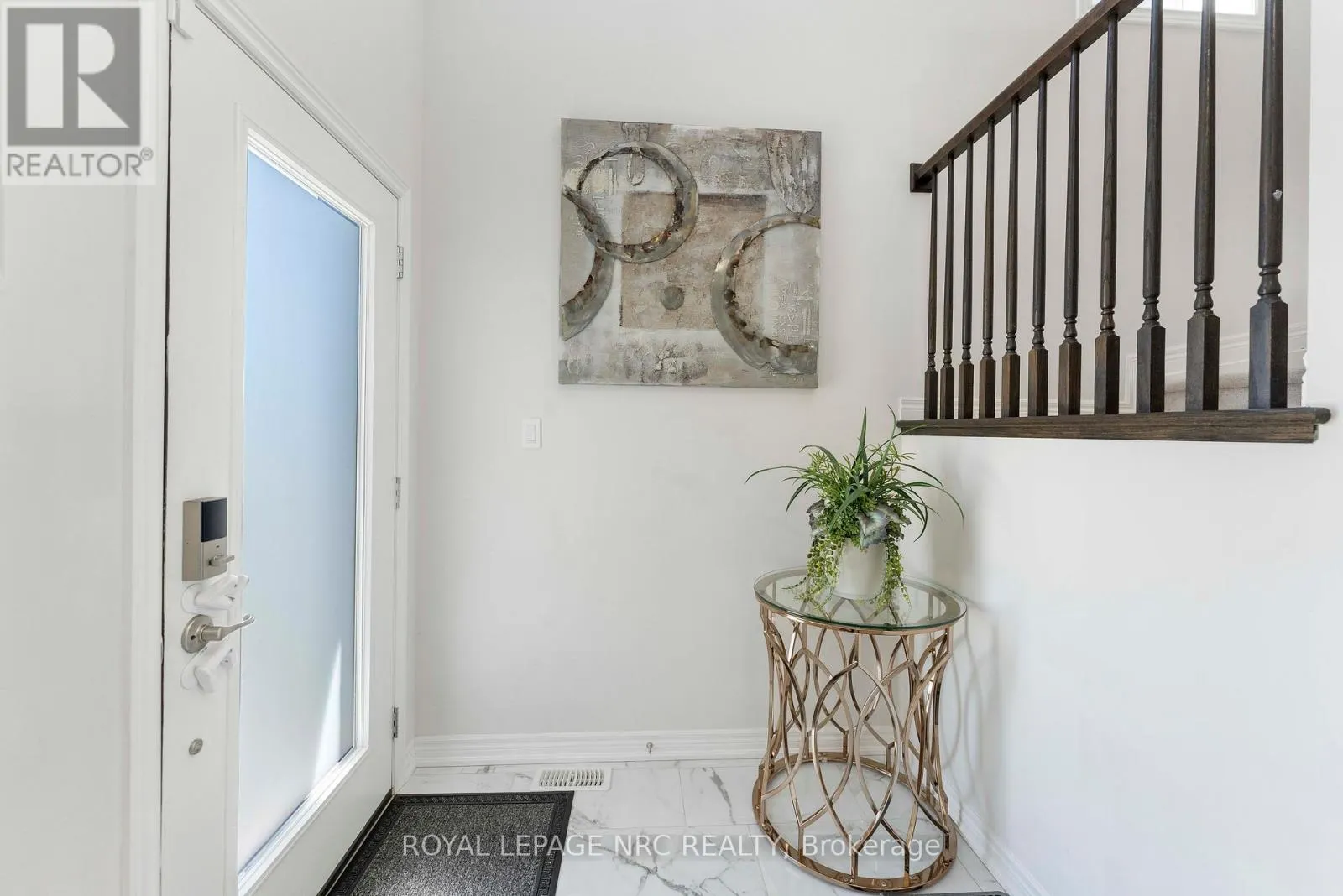 12 SWAN AVENUE