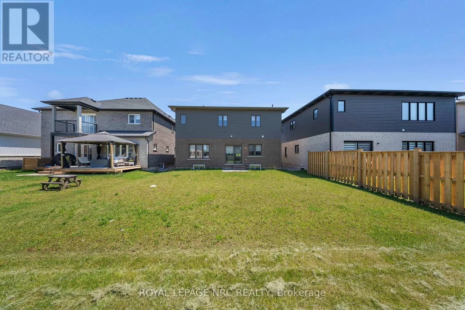 12 SWAN AVENUE