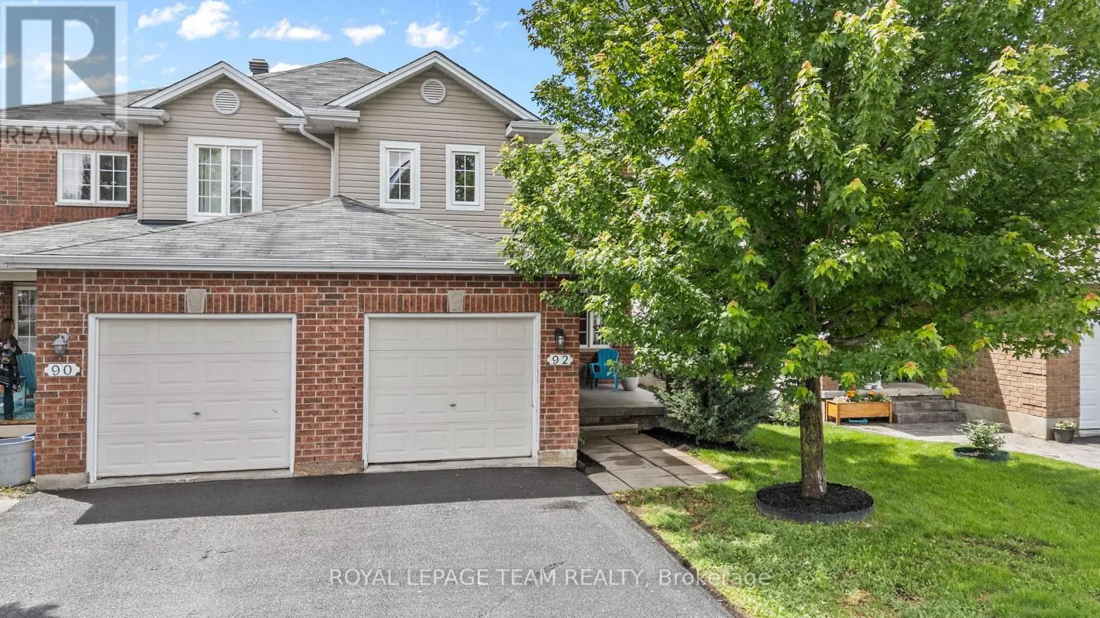 92 WOLFF CRESCENT
