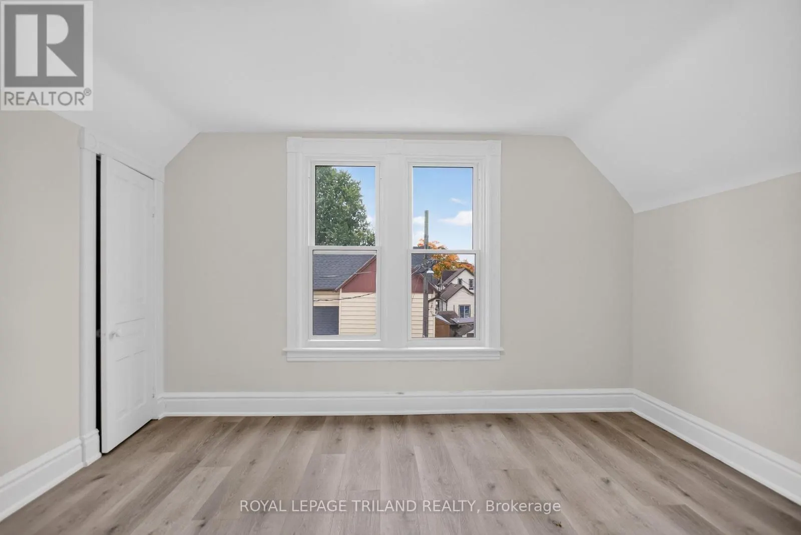 2.5 ANTRIM STREET