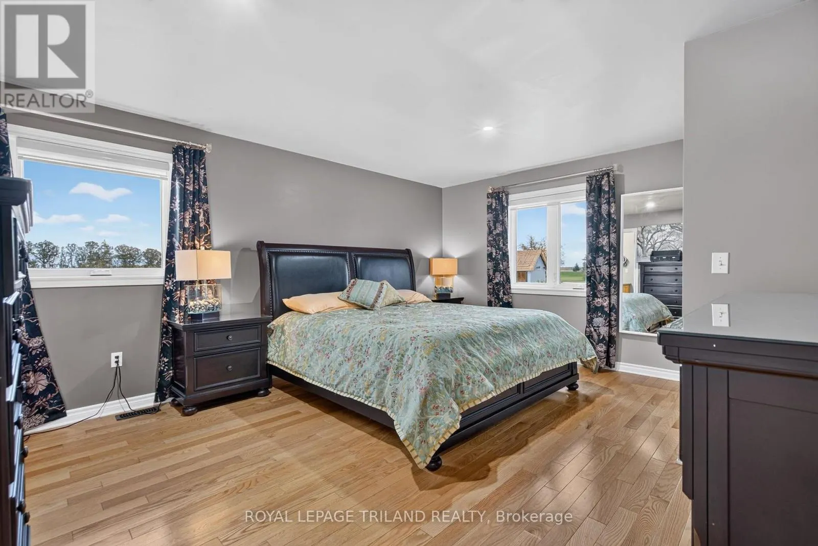 8578 VANCE DRIVE