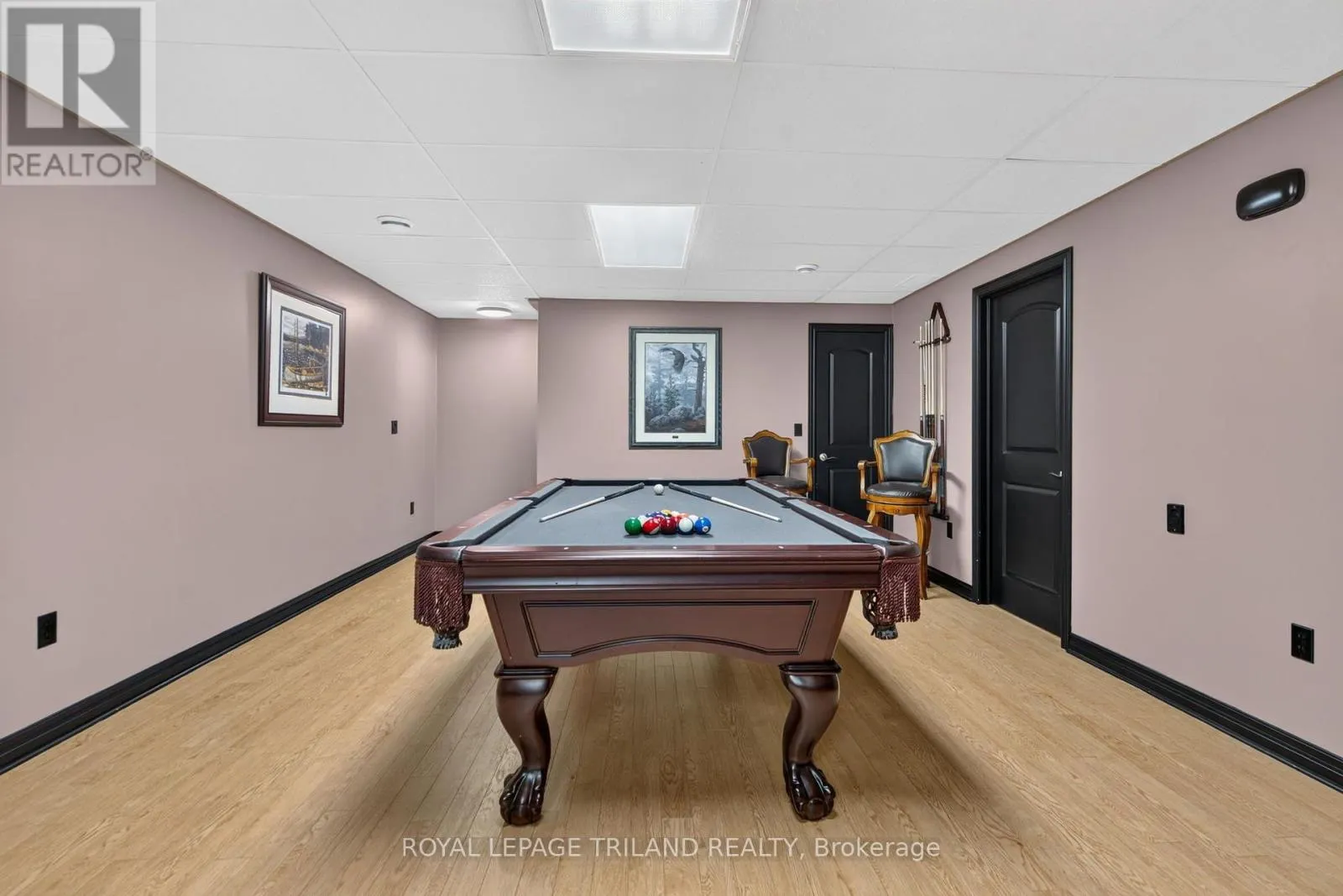 8578 VANCE DRIVE
