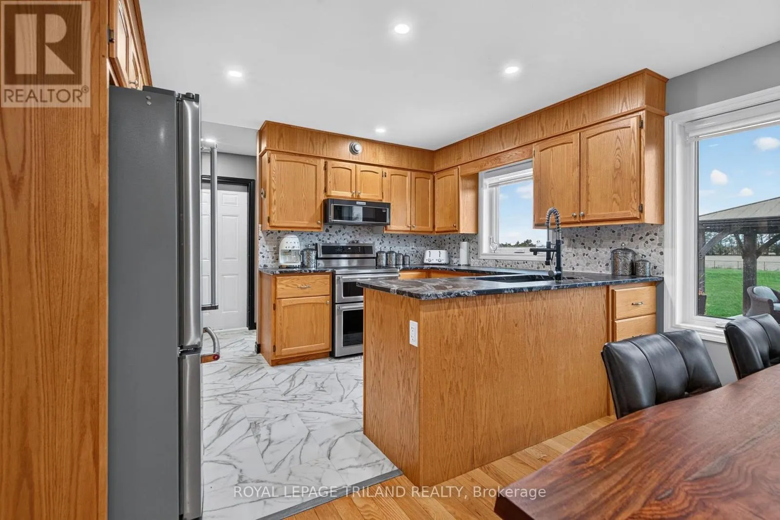 8578 VANCE DRIVE