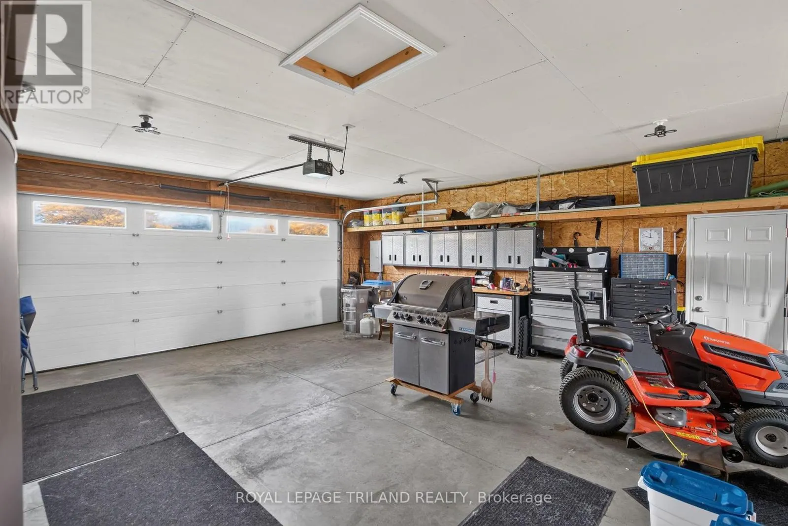 8578 VANCE DRIVE