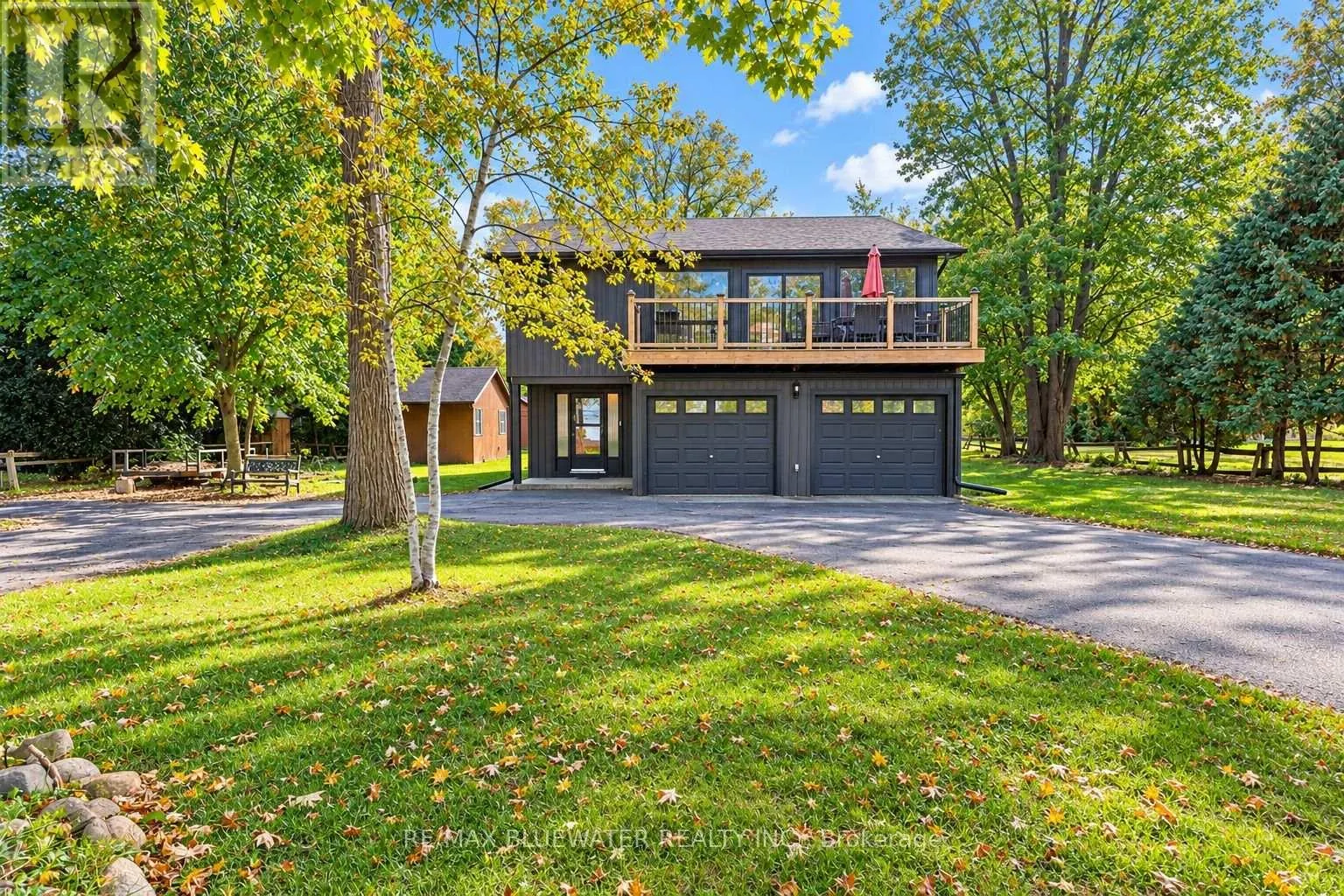 8437 DEFORE DRIVE
