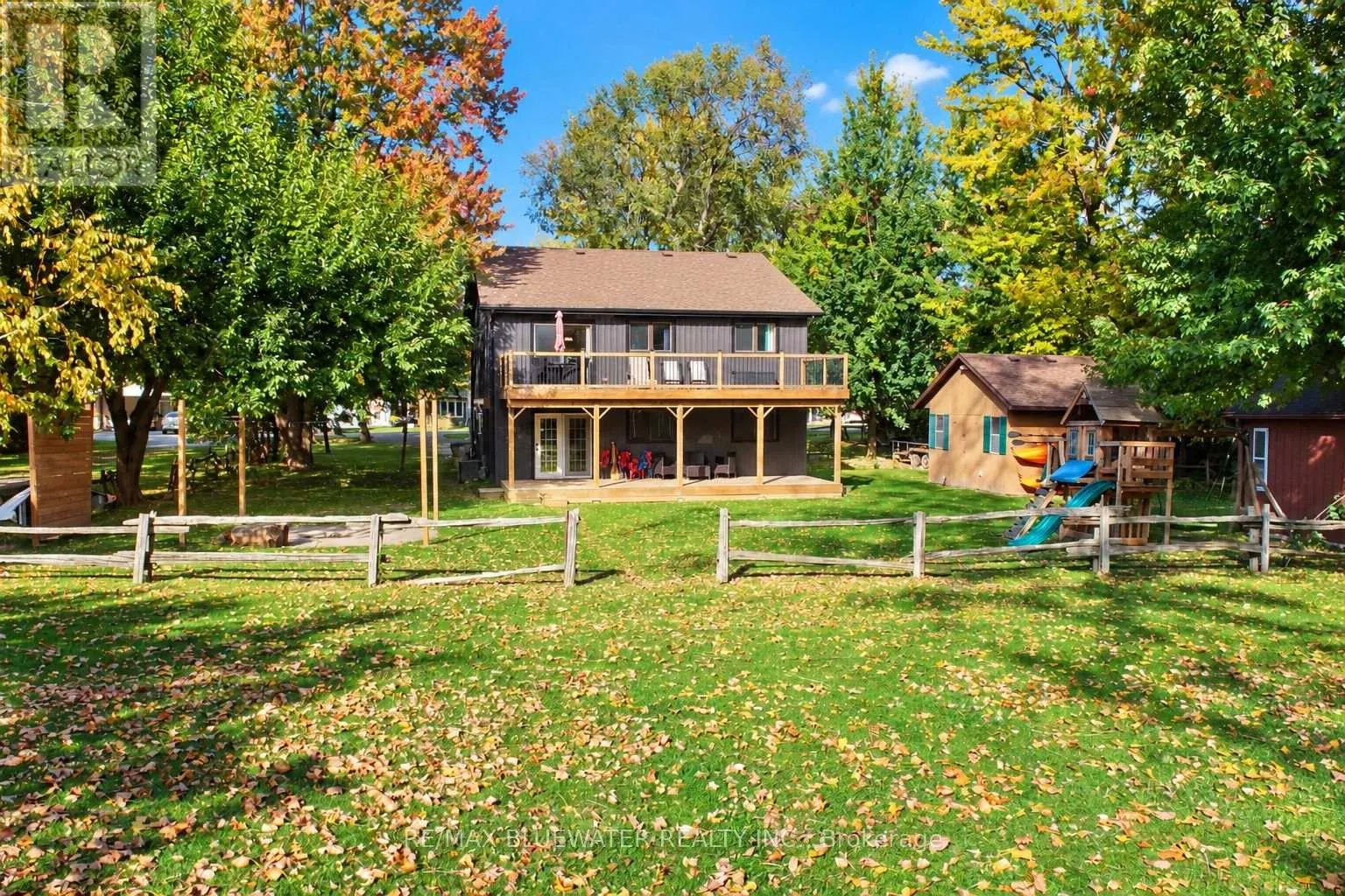 8437 DEFORE DRIVE