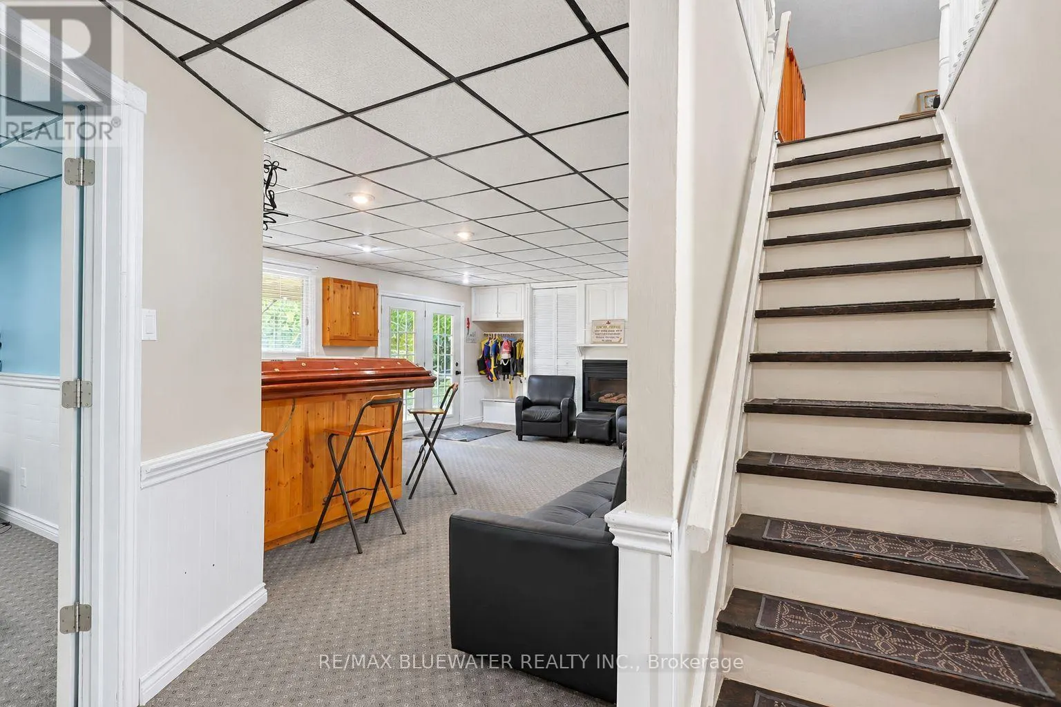 8437 DEFORE DRIVE