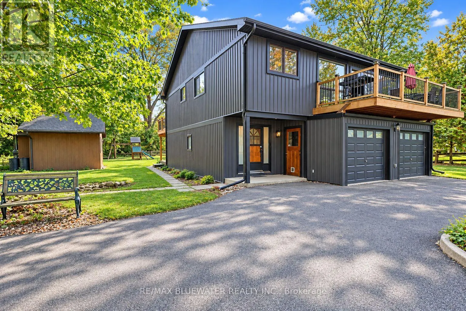 8437 DEFORE DRIVE