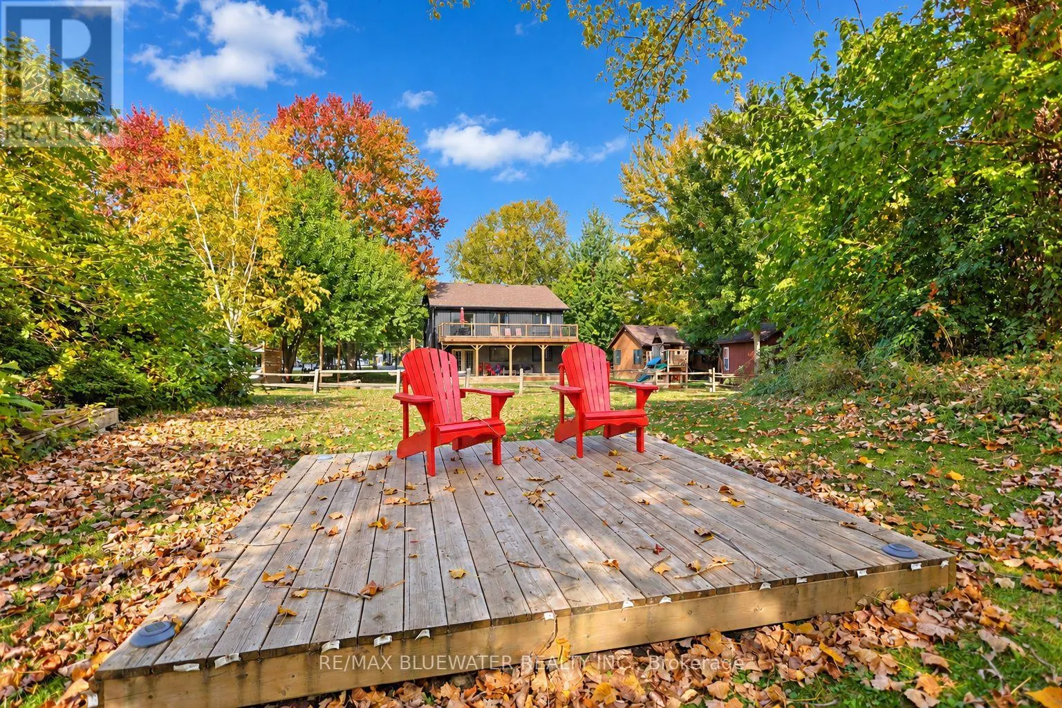 8437 DEFORE DRIVE