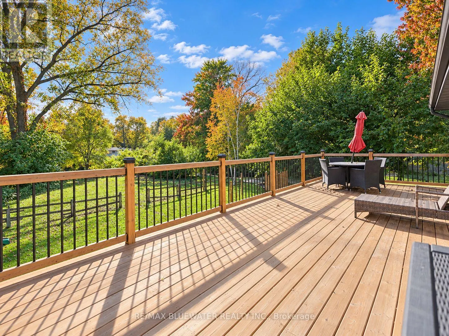 8437 DEFORE DRIVE