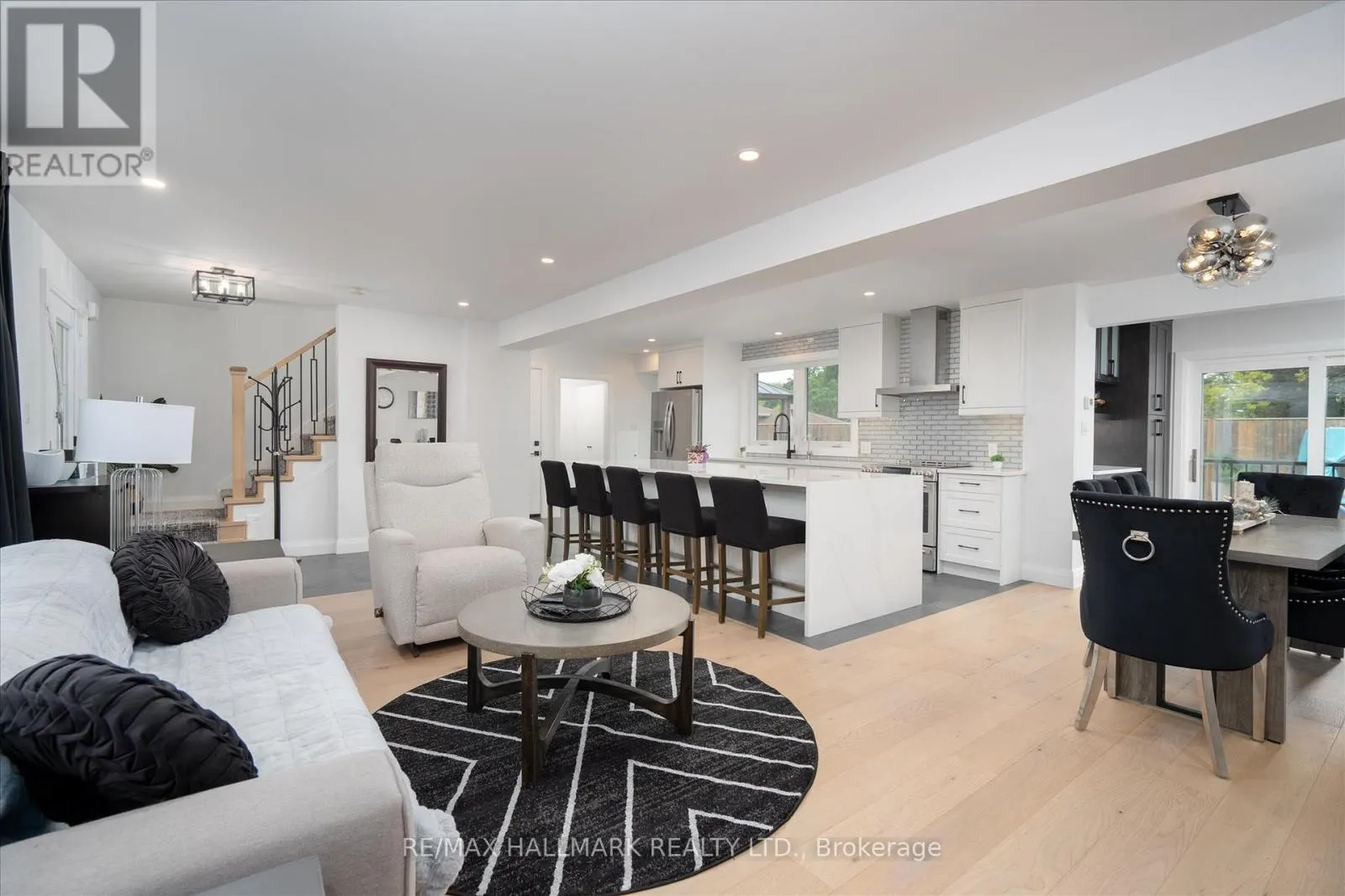 119 CHARLOTTE PLACE