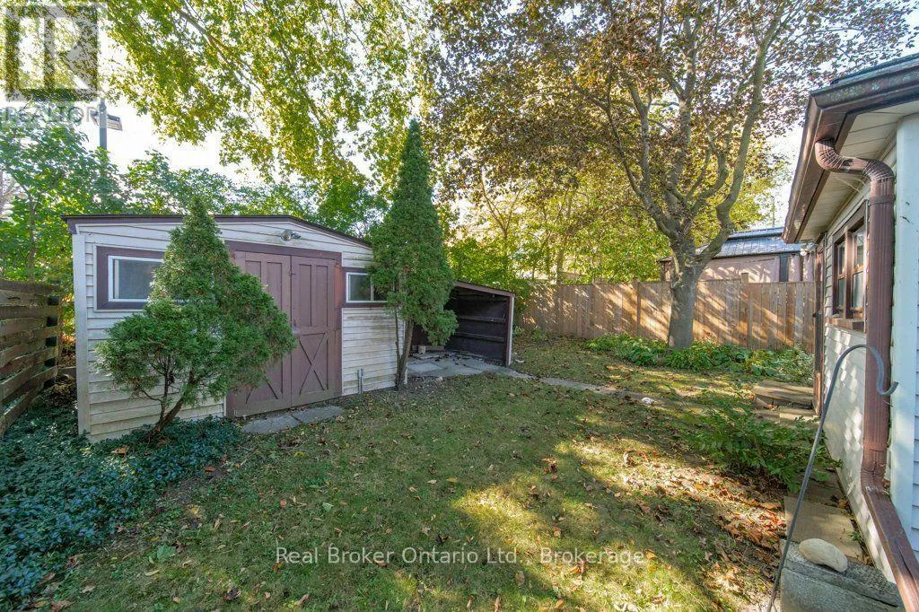 84 ALMA STREET N