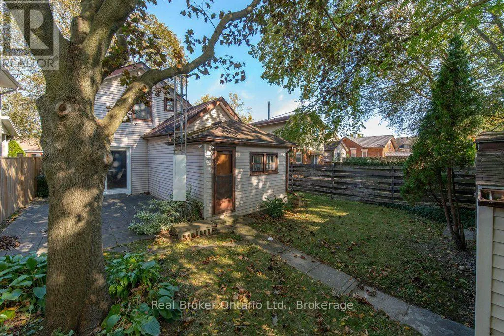 84 ALMA STREET N