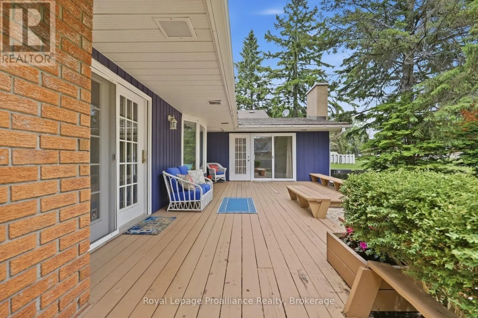 51 SELENA AVENUE