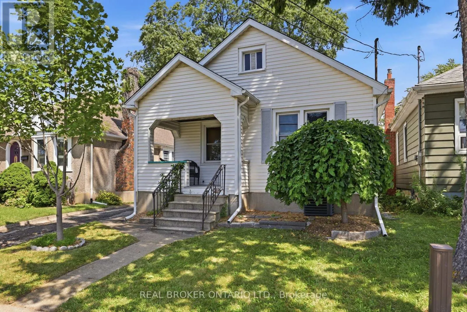 218 LAKE STREET