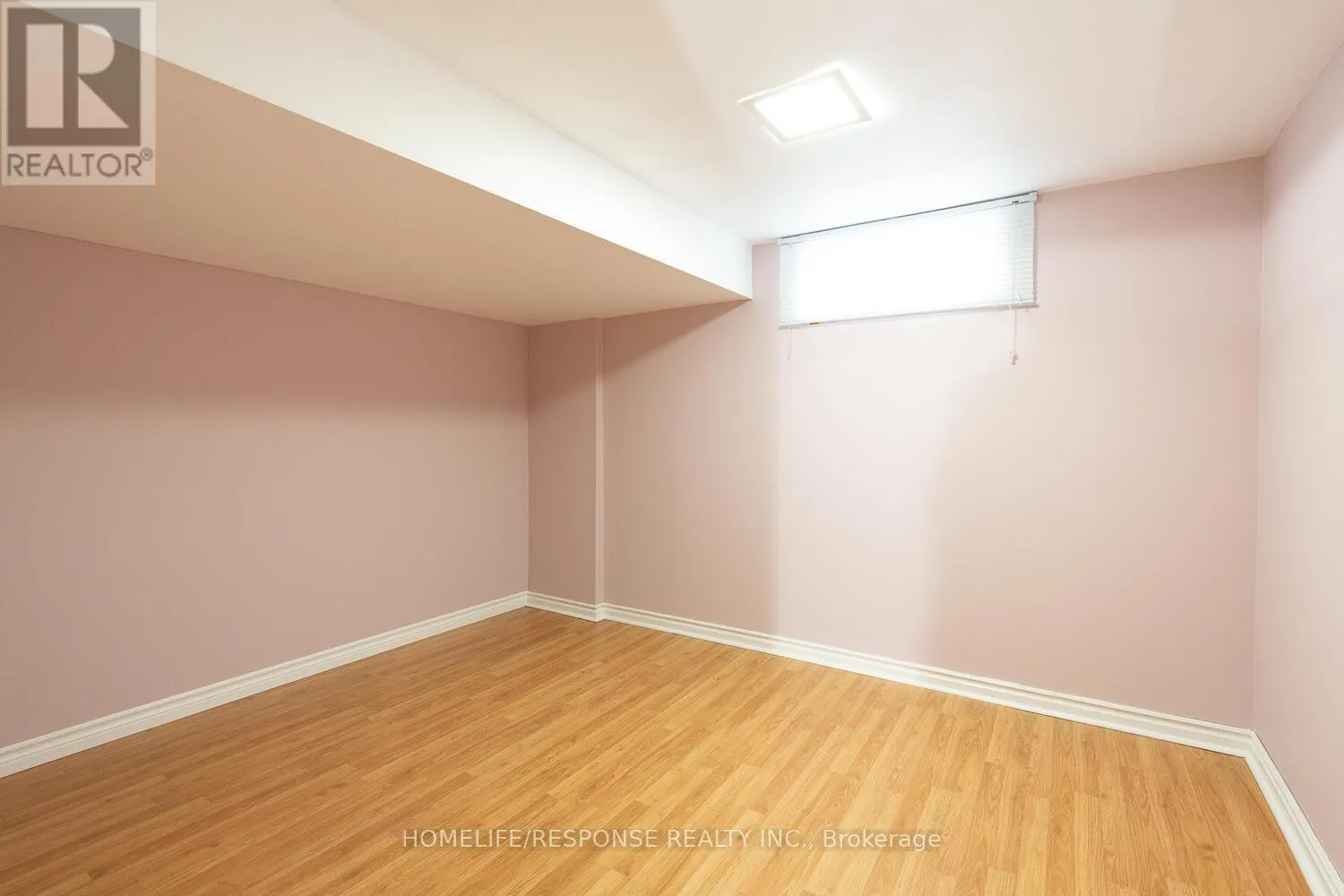 35 PARKDALE DRIVE