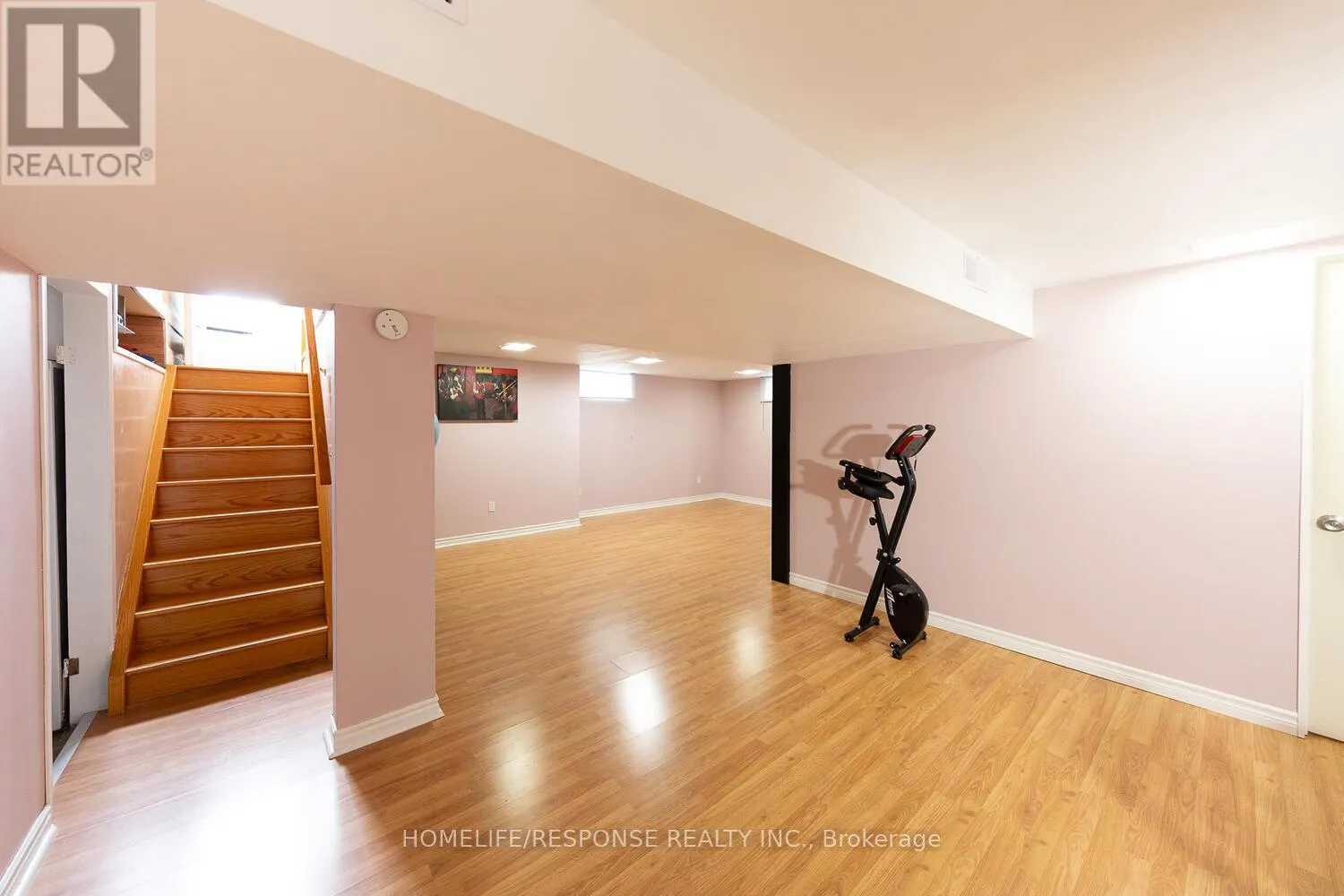 35 PARKDALE DRIVE